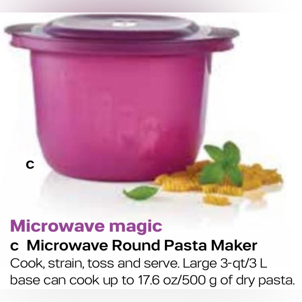 Tupperware Microwave Round Pasta Maker